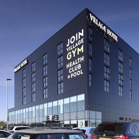 Village Hotel باسينغستوك المظهر الخارجي الصورة